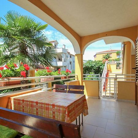 Alenka Orange Apartman Novigrad Istria Kültér fotó