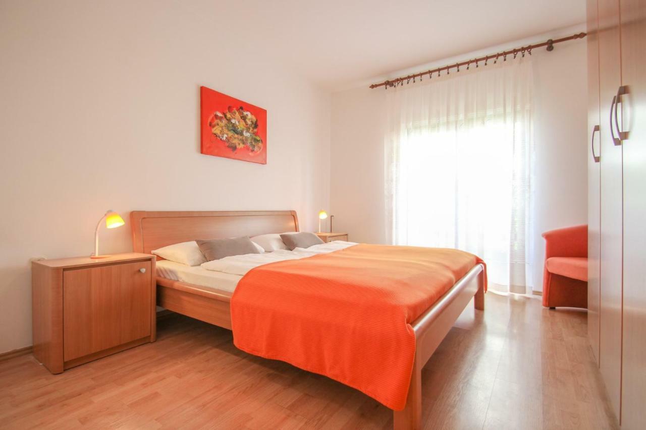 Alenka Orange Apartman Novigrad Istria Kültér fotó