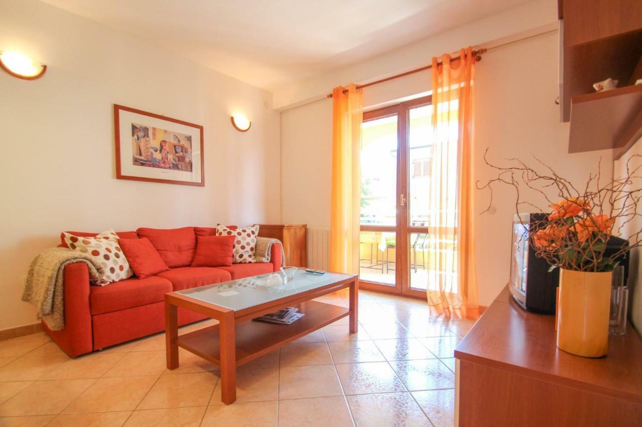 Alenka Orange Apartman Novigrad Istria Kültér fotó