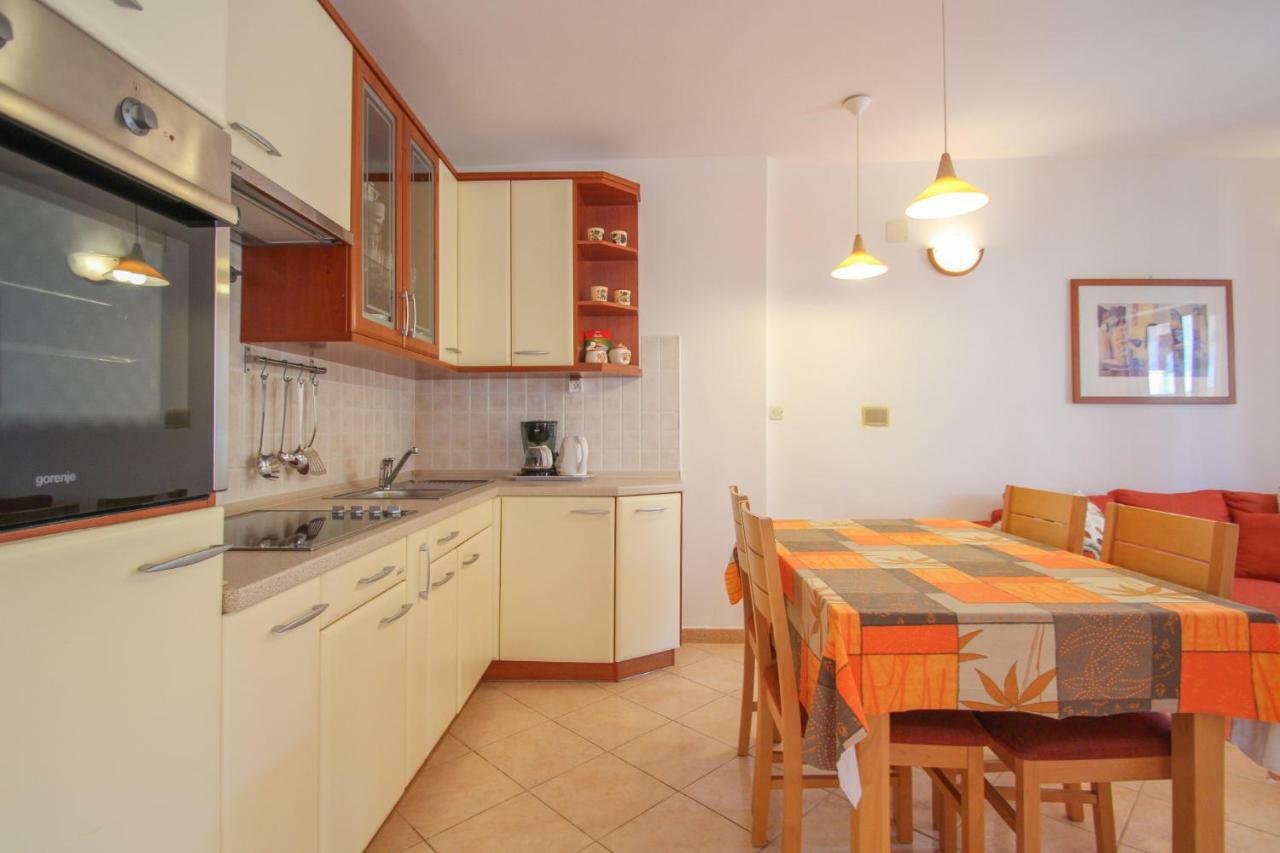 Alenka Orange Apartman Novigrad Istria Kültér fotó