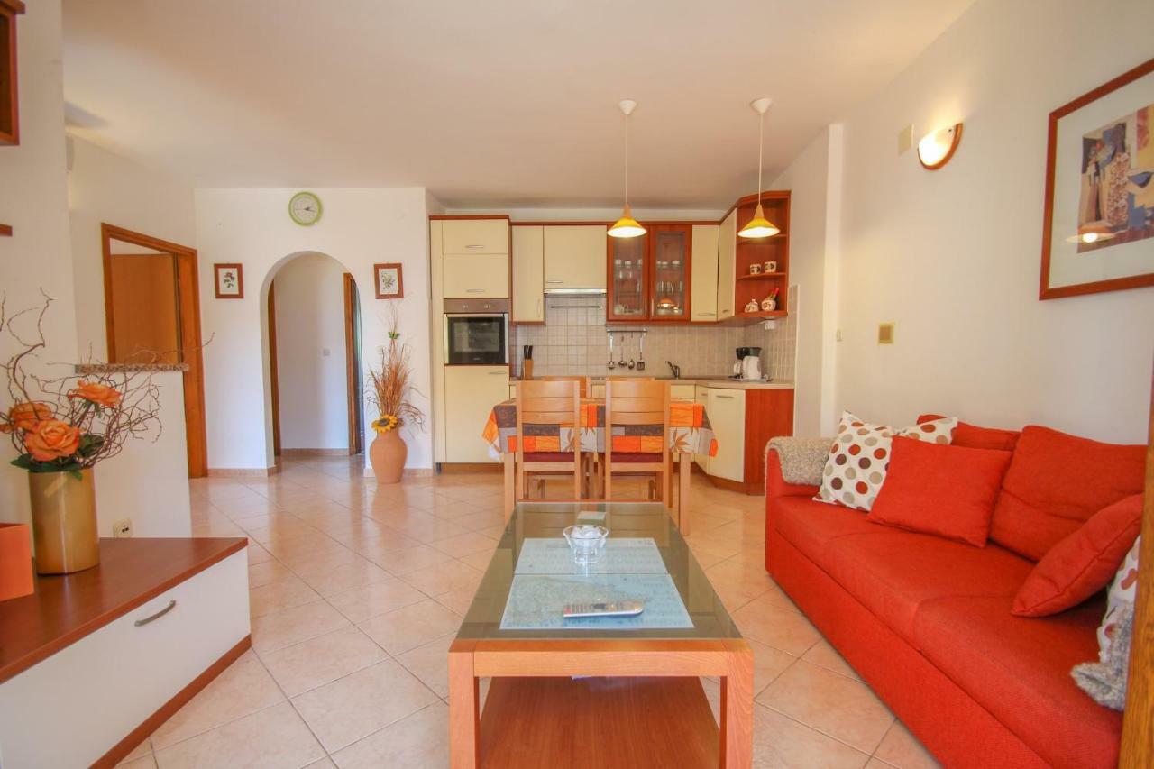 Alenka Orange Apartman Novigrad Istria Kültér fotó