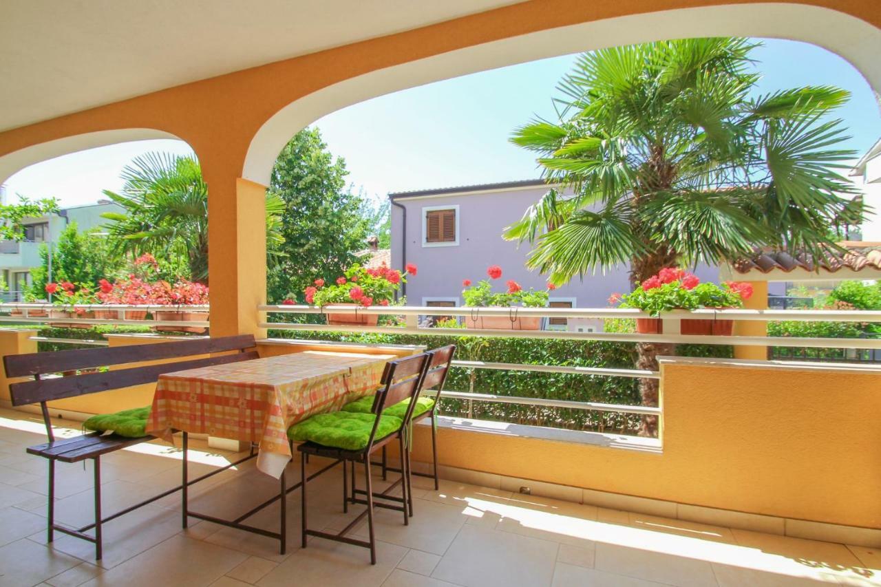 Alenka Orange Apartman Novigrad Istria Kültér fotó