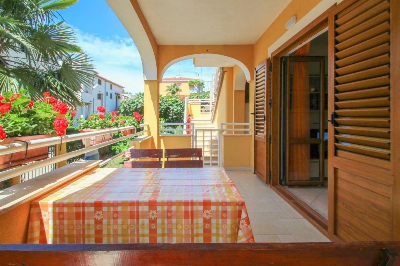 Alenka Orange Apartman Novigrad Istria Kültér fotó