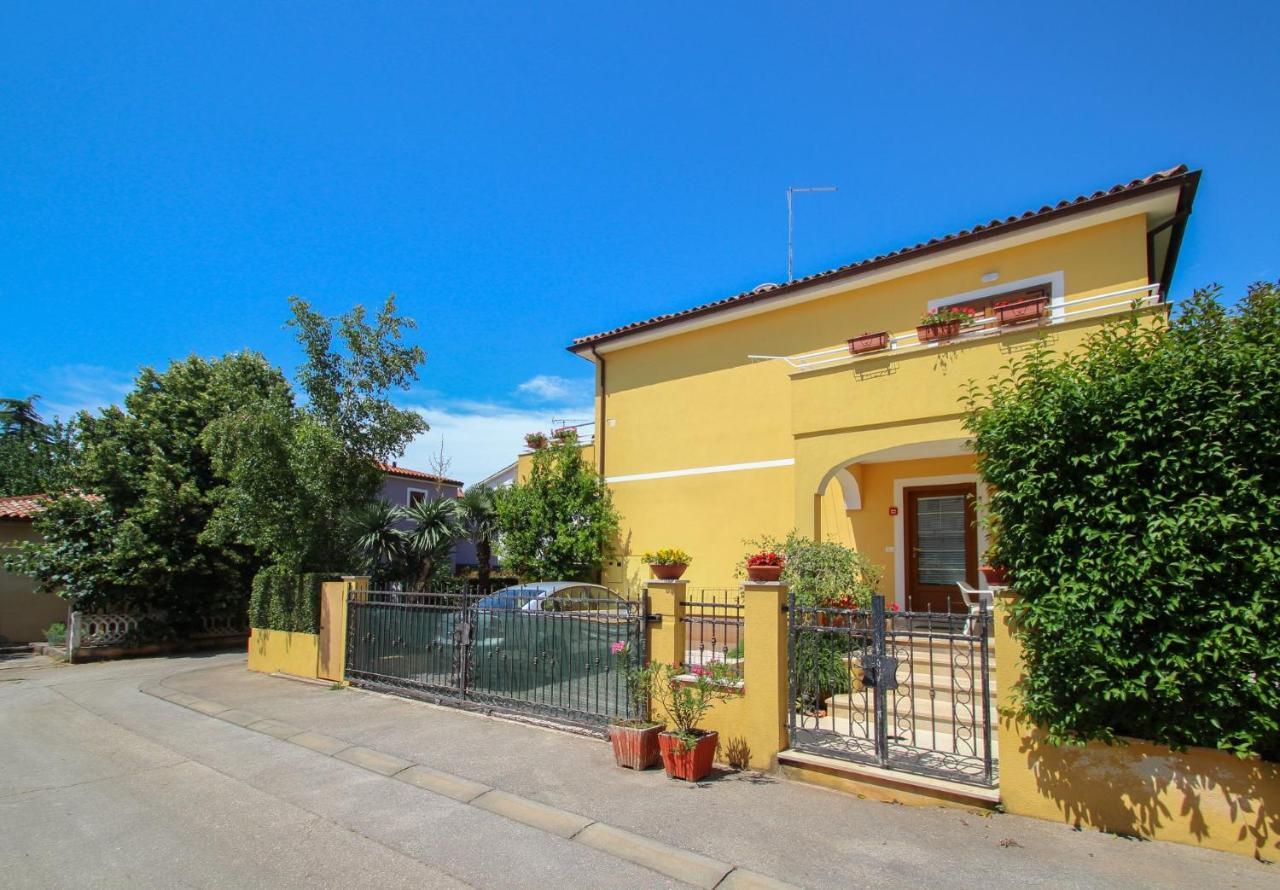 Alenka Orange Apartman Novigrad Istria Kültér fotó